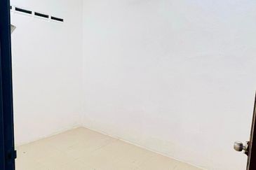 TAMAN LAGENDA PADANG SERAI 