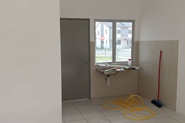 TAMAN TASEK GELUGOR UTAMA ( LILY2, FASA 2 ) 