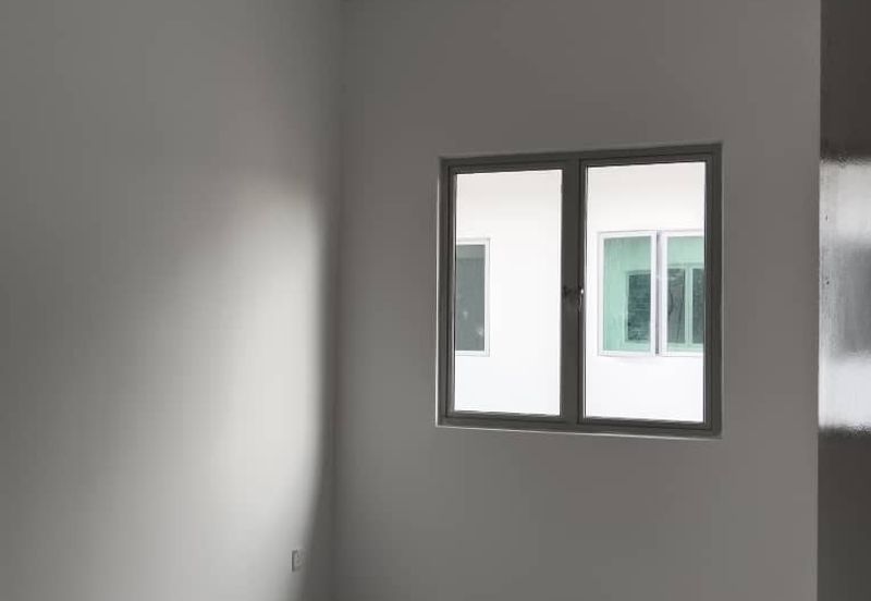 TAMAN TASEK GELUGOR UTAMA ( LILY2, FASA 2 ) 