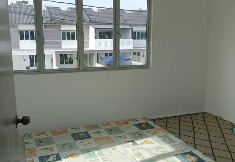 TAMAN TASEK GELUGOR UTAMA ( LILY2, FASA 2 ) 