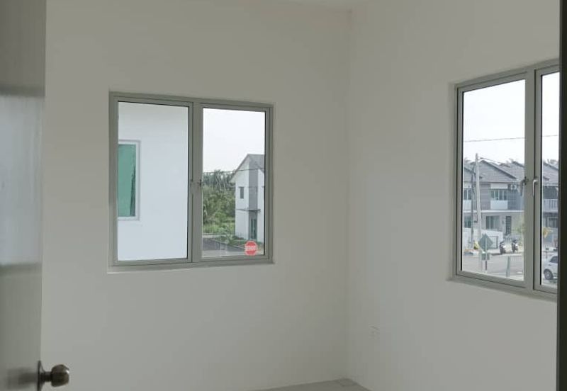 TAMAN TASEK GELUGOR UTAMA ( LILY2, FASA 2 ) 