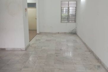 Bandar Laguna Merbok