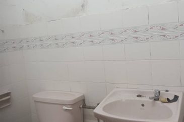 Bandar Laguna Merbok