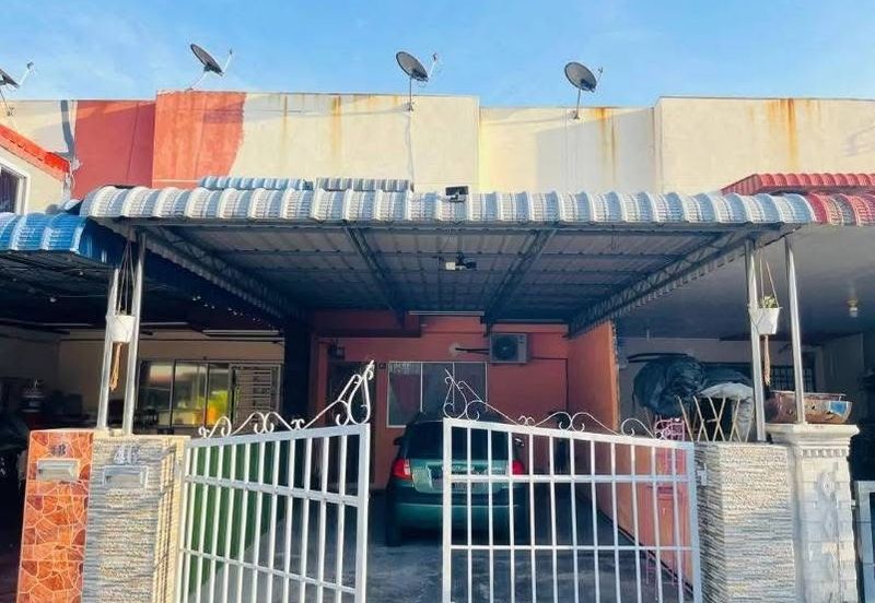 BANDAR CASSIA (CREASCENTIA)