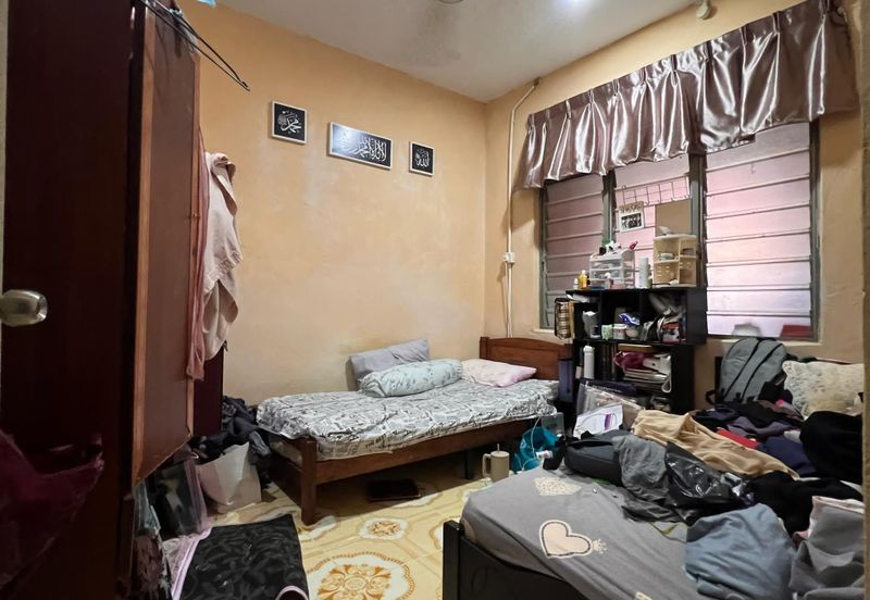 Taman Desa Seri Emas