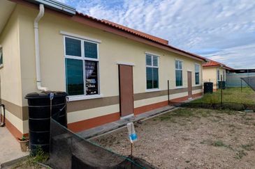 TAMAN SADERI SIMPANG EMPAT, KANGKONG ALOR SETAR