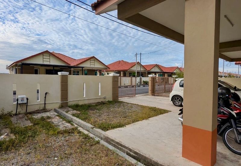 TAMAN SADERI SIMPANG EMPAT, KANGKONG ALOR SETAR