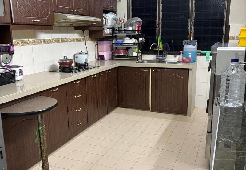 TAMAN ABDULLAH FAHIM KEPALA BATAS