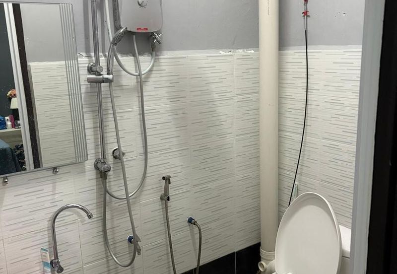 TAMAN ABDULLAH FAHIM KEPALA BATAS