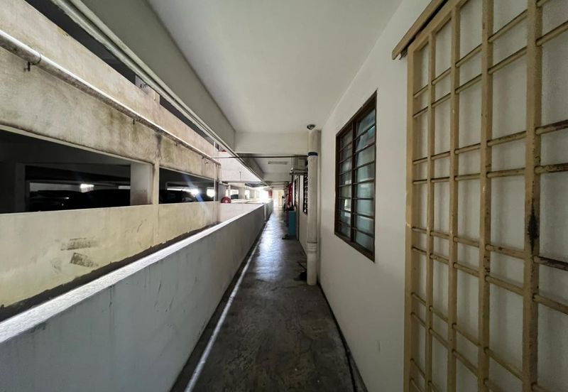 Flat Desa indah (Blok 86)