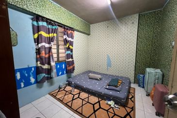 Flat Desa indah (Blok 86)