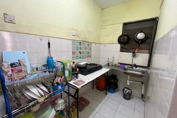 Flat Desa indah (Blok 86)