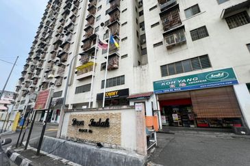 Flat Desa indah (Blok 86)