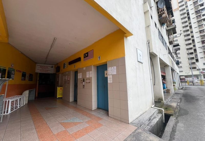 Flat Desa indah (Blok 86)