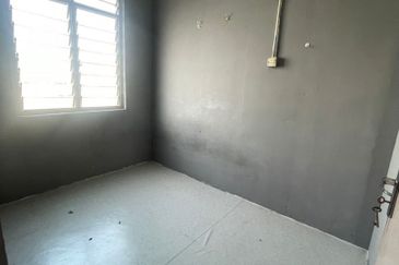 FLAT SERI DELIMA SG ARA 