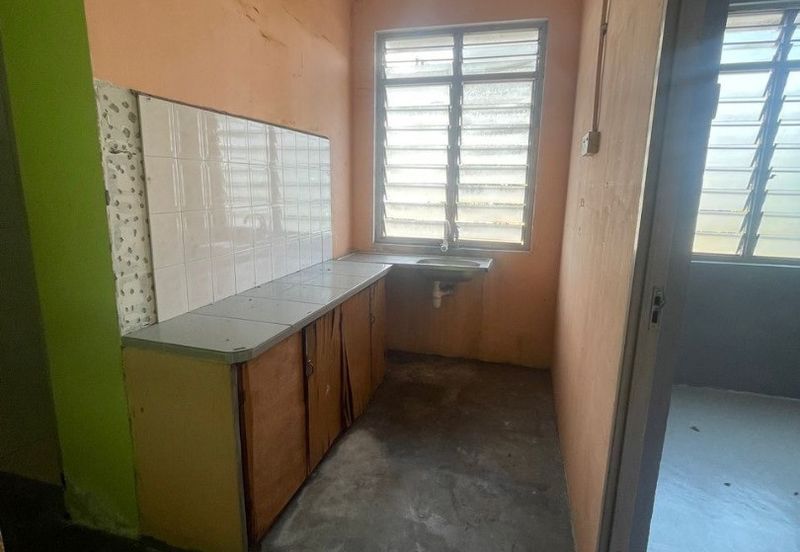 FLAT SERI DELIMA SG ARA 