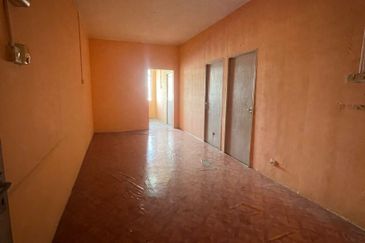 FLAT SERI DELIMA SG ARA 