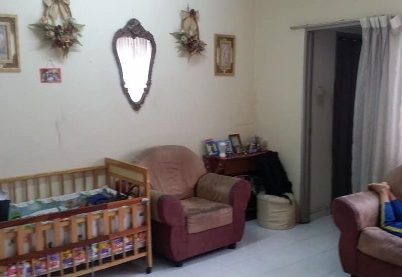 APARTMENT TAMAN PEKAKA BLOCK 33 GELUGOR