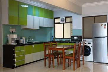 SEAVIEW CONDO SERINA BAY JELUTONG