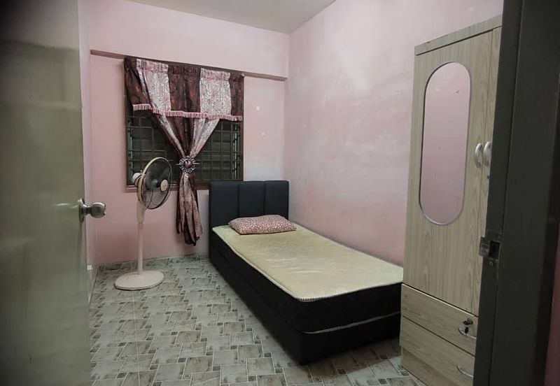 APARTMENT MUTIARA IDAMAN, SOLOK TENGKU JELUTONG 