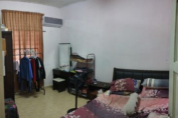 TAMAN SERAI WANGI PADANG SERAI