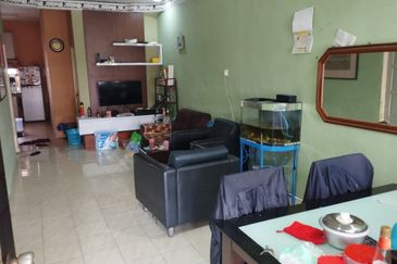 TAMAN SERAI WANGI PADANG SERAI