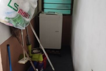 TAMAN SERAI WANGI PADANG SERAI