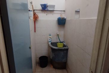 TAMAN SERAI WANGI PADANG SERAI