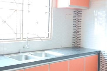 Bertam Perdana 3 (Shahbandar) Kepala Batas