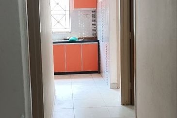 Bertam Perdana 3 (Shahbandar) Kepala Batas