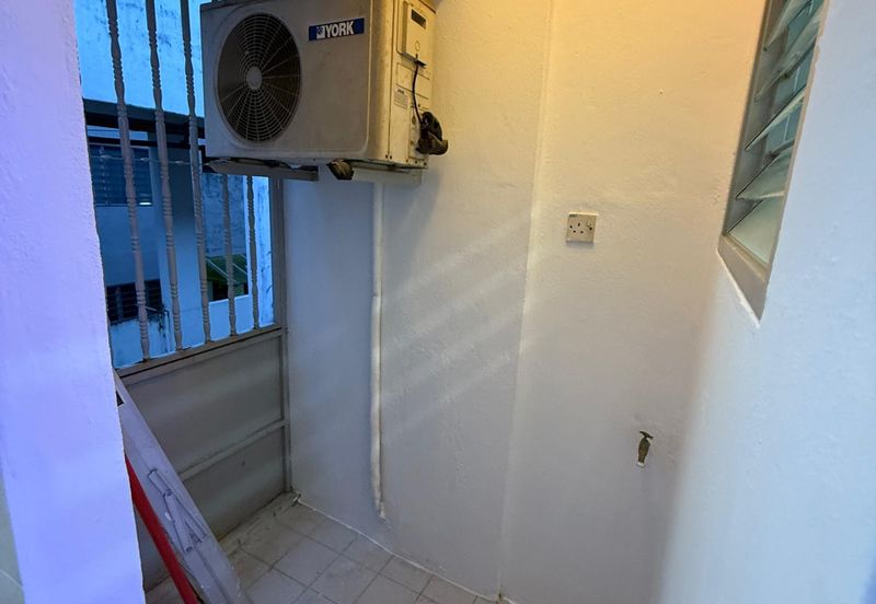 FLAT RENO BARU DI BUKIT JAMBUL INDAH