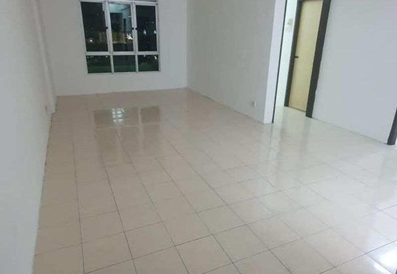 KRYSTAL SURIA APARTMENT, BAYAN LEPAS, PULAU PINANG