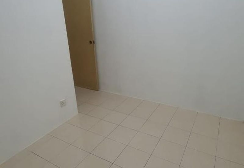 KRYSTAL SURIA APARTMENT, BAYAN LEPAS, PULAU PINANG