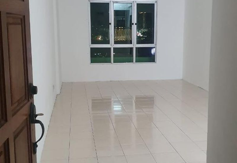 KRYSTAL SURIA APARTMENT, BAYAN LEPAS, PULAU PINANG
