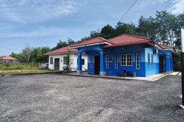 Banglo Setingkat Bukit Jambul, Pendang dan Tanah