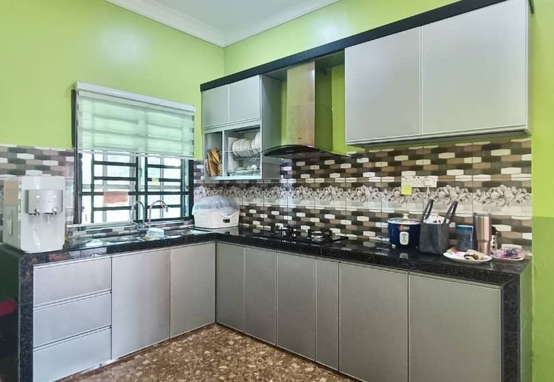 Banglo Setingkat Bukit Jambul, Pendang dan Tanah