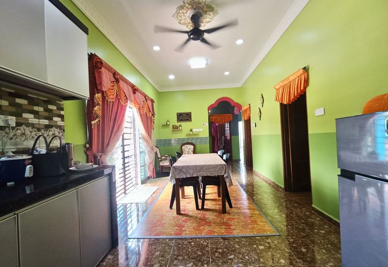 Banglo Setingkat Bukit Jambul, Pendang dan Tanah