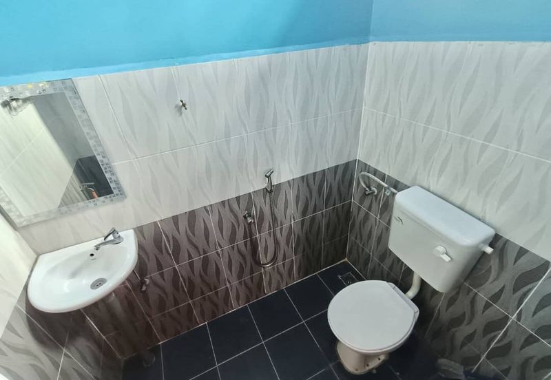 Banglo Setingkat Bukit Jambul, Pendang dan Tanah