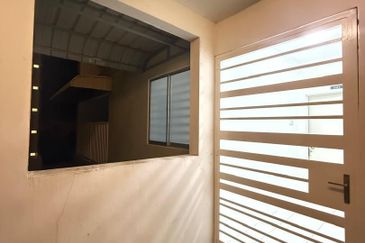 E Garden Condominium Persiaran Halia 