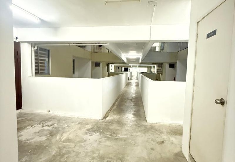 E Garden Condominium Persiaran Halia 