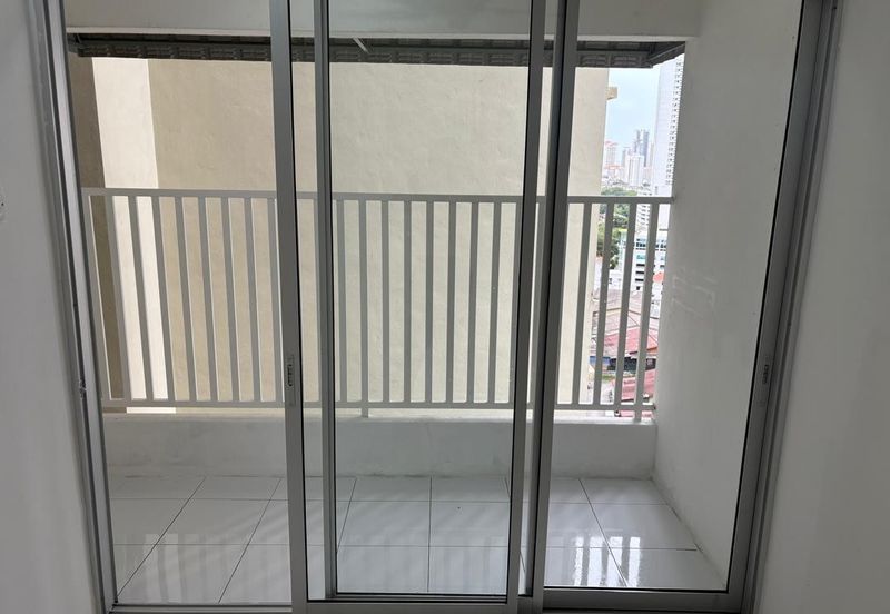 E Garden Condominium Persiaran Halia 