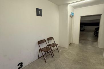 E Garden Condominium Persiaran Halia 