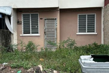 BERTAM PERDANA 3 CLUSTER HOUSE