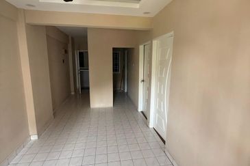 TAMAN GAMBIR BLOK 330 GELUGOR, PULAU PINANG