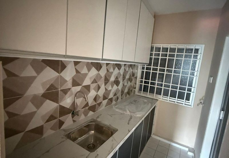 TAMAN GAMBIR BLOK 330 GELUGOR, PULAU PINANG