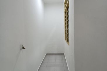 ZON MAWAR AMBANGAN HEIGHT, SG PETANI, KEDAH