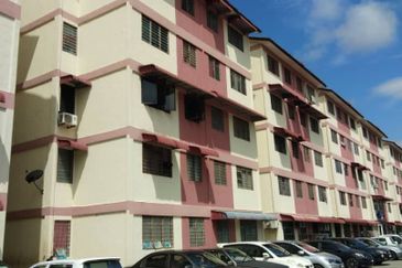 FLAT TAMAN SRI PAUH PMTG PAUH BANDAR PERDA