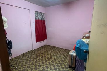 FLAT TAMAN SRI PAUH PMTG PAUH BANDAR PERDA