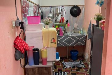 FLAT TAMAN SRI PAUH PMTG PAUH BANDAR PERDA