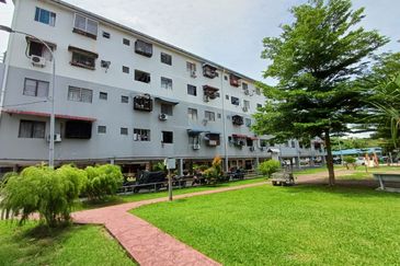 Flat Tuna Seberang Jaya